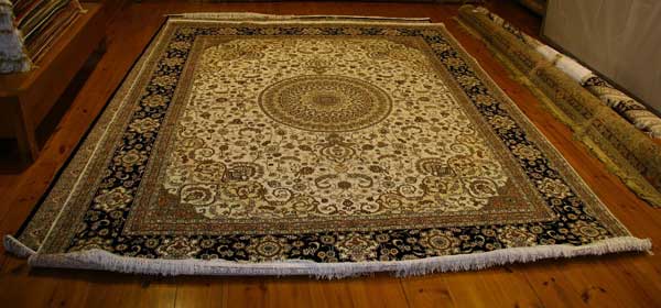 How-to-keep-area-rugs-from-slipping-on-hardwood-floors-therugsgal